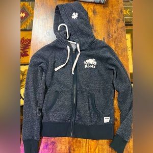 Dark zip up Roots hoodie, great condition, warm, and durable.
